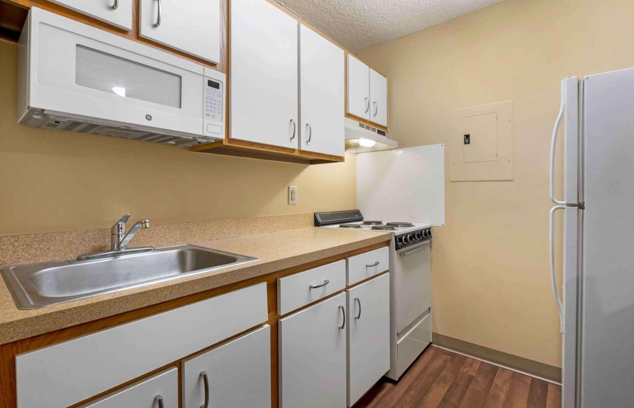 Extended Stay America Suites - Cincinnati - Blue Ash - Reagan Hwy Exterior photo